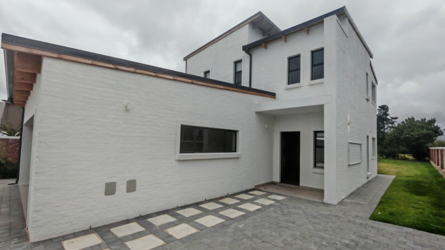 3 Bedroom Property for Sale in Highlands Western Cape